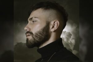 El fotógrafo Joaquín Pérez diseña el álbum debut del rapero Yonse